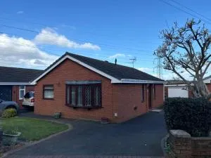 2 Bedroom Bungalow - Ruabon