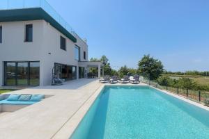 Ferienhaus mit Privatpool für 8 Personen ca 250 qm in Vižinada, Istrien Binnenland von Istrien 