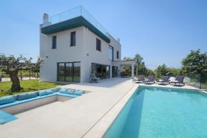 Ferienhaus mit Privatpool für 8 Personen ca 250 qm in Vižinada, Istrien Binnenland von Istrien 
