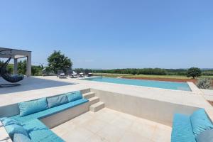 Ferienhaus mit Privatpool für 8 Personen ca 250 qm in Vižinada, Istrien Binnenland von Istrien