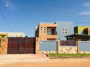 Chez nous house - Mayera