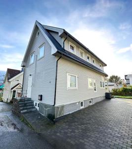 Sentral moderne leilighet med 3 soverom - SOLIS