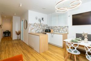 Bubbly Apartment 