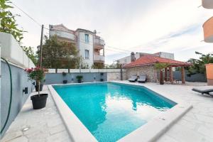 Ferienwohnung für 5 Personen ca 50 qm in Srima, Dalmatien Norddalmatien - b60463
