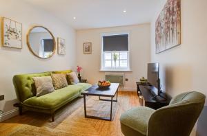 Elegant 1 Bedroom Flat