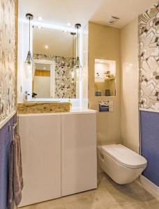 FIRST LINE BEACH APARTMENT IN MARBELLA