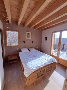 Villas Fraicheur, piscine et hamac entre Miroirs et Loup. : photos des chambres