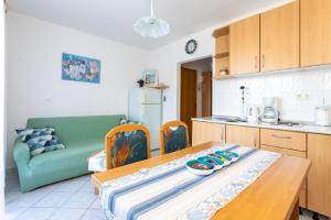Ferienwohnung für 4 Personen ca 35 qm in Njivice, Kvarner Bucht Krk - b53678 