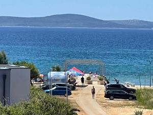 Ferienwohnung für 8 Personen ca 80 qm in Privlaka, Dalmatien Norddalmatien