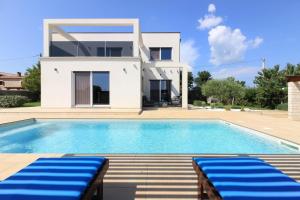 Ferienhaus mit Privatpool für 8 Personen ca 220 qm in Šišan, Istrien Südküste von Istrien