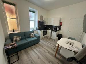 Carmen Sylva Studio flat Llandudno sea front F7