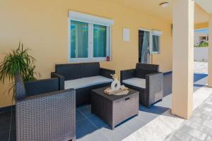 Ferienhaus mit Privatpool für 4 Personen ca 75 qm in Privlaka, Dalmatien Norddalmatien