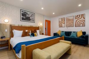 Deluxe King Room room in Quail Park Lodge
