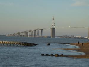 Appartements Appartement Calme Proche Plage avec Terrasse Sud, Parking Securise et Equipements Complets - FR-1-306-909 : photos des chambres