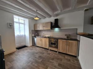 Maisons de vacances Gite Verneuil-sur-Igneraie, 3 pieces, 5 personnes - FR-1-591-368 : photos des chambres