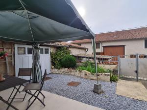 Maisons de vacances Gite Buxieres-sous-les-Cotes, 2 pieces, 4 personnes - FR-1-585-90 : photos des chambres