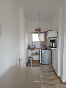 Apartamento 5 Para 3 Equipado básico, Lindo para descansar y trabajar