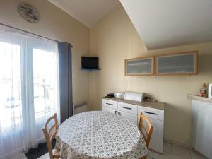 Appartements Appartement La Tranche-sur-Mer, 2 pieces, 4 personnes - FR-1-22-171 : photos des chambres