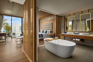 2-Bedroom Pool Villa, Garden View