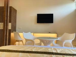 TLS- The Lavish Stay