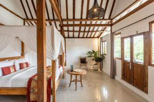 5 Bedroom Entire Villa in Berawa Canggu