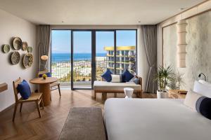 Deluxe King, Ocean View
