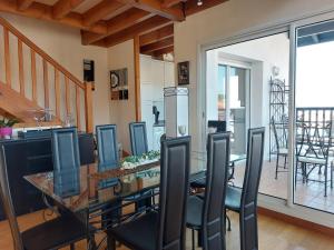 Appartements Maison Mitoyenne avec Jardin, Plage et Commerces a Pied - FR-1-239-772 : photos des chambres