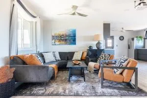 Rolling Oaks Ranch - 200 Acres of Lakeside Beauty & Countryside Serenity - Bootjack