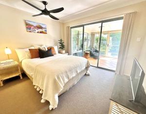 Breather - Pet Friendly Holiday Home - Holiday Yamba