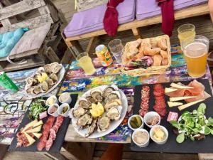 Maisons de vacances Maison 3 chambres (5 pers) a 400m de la plage avec jardin clos, parking & WIFI a Bretignolles-sur-Mer - FR-1-231-323 : photos des chambres