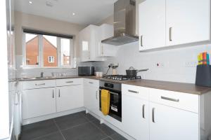 Chalet room in Fantastic 3BR House in Birmingham With Garden