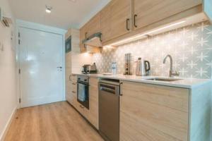 Cozy Chic Studio with Balcony The Greens Dubai