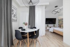 Rakowicka Modern Studio in Downtown Cracow by Rent like home