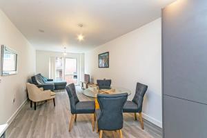 Contemporary 2 Bed Apartment in Central Manchester