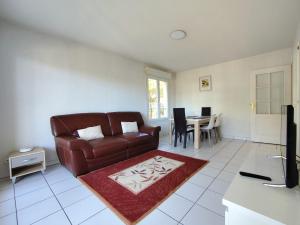 Elegant Two-Bedroom Apartment with Private Pool and Parking