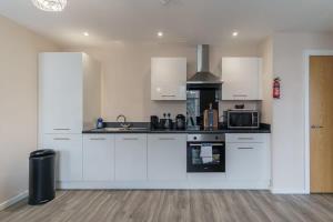 Bright 1 Bed Manchester Flat - Sleeps 3