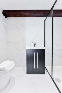 Characterful 1 Bed Apartment in Burton-on-Trent