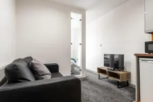 Centrally Located 1 Bed Budget Flat in Halifax - Ovenden
