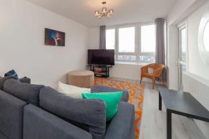 3 Bedroom Old Street Apartment - City Views