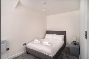 Spacious 2 Bed Apartment in Waterloo Liverpool