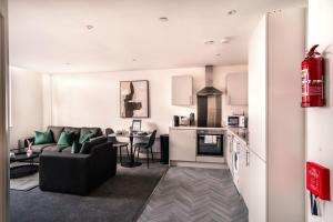 Contemporary 1 Bed Apartment in Central Preston
