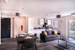 Spacious 2 Bedroom Apartment in Manchester