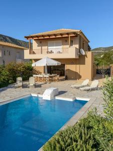 Seaside Aqua Bliss & Serenity with Private Pool