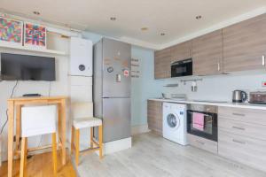 Spacious Studio Apartment in Kennington