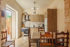 Selinitsa Stone Residence-Private Poolside Retreat