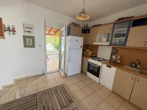 C&C private beach & vista