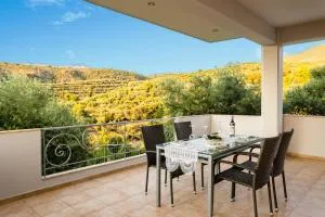 Kitries Summer Getaway - Eden Cozy Suite - Ano Doloi