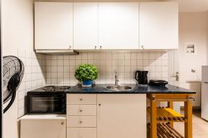 Kitries Summer Getaway - Eden Sandy Suite