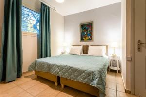 Kitries Summer Getaway - Eden Seaside Suite