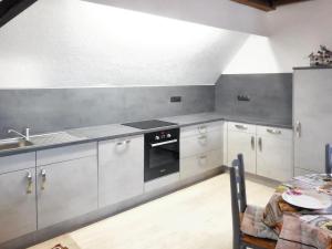Appartement charmant à Hochfelden - 100 m² et parking gratuit